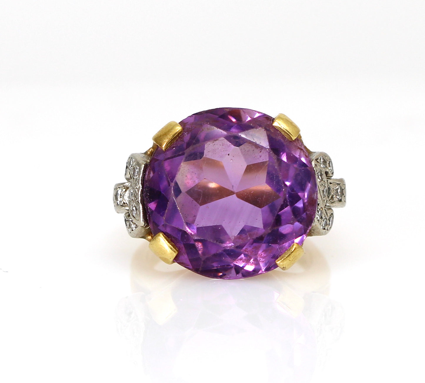 AMETHYST & DIAMOND RING